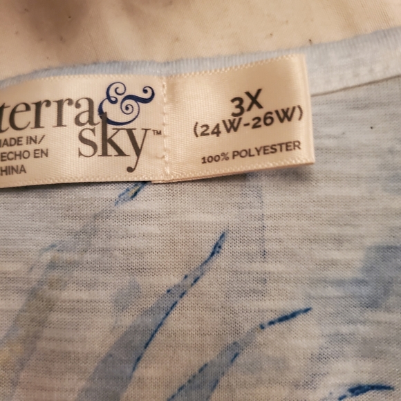 Color Flower Top - Picture 1 of 3